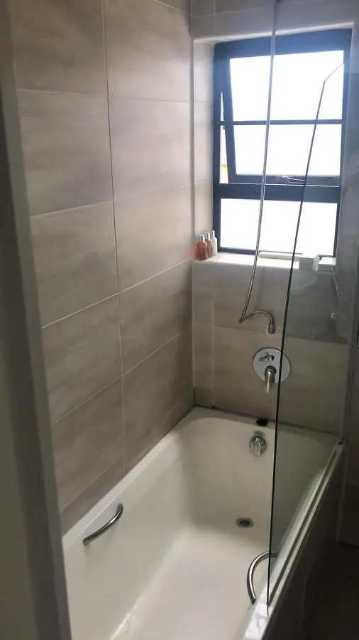 Exclusive Townhouse Newton Park Apartment 0*,