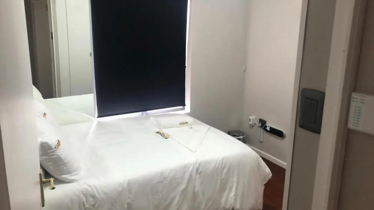 Exclusive Townhouse Newton Park Apartment